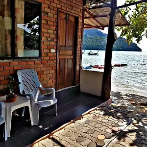 Pensjonat Dalum Beachhouse